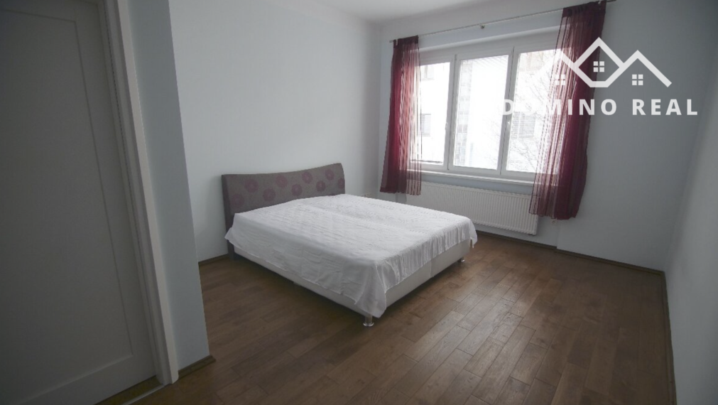 5-izbový priestranný byt na prenájom v centre