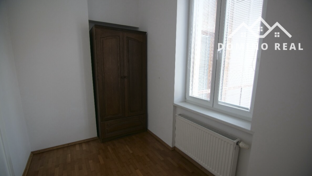 5-izbový priestranný byt na prenájom v centre