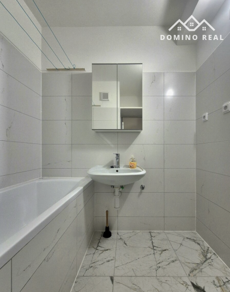 2-izbový byt s vlastnou garážou na prenájom