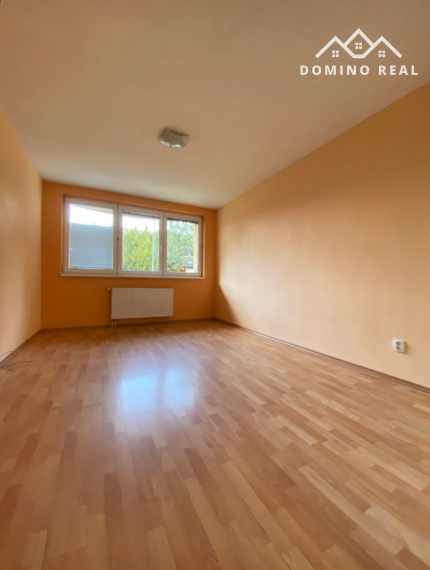 priestranný 3-izbový byt s 2 parkovacími miestami