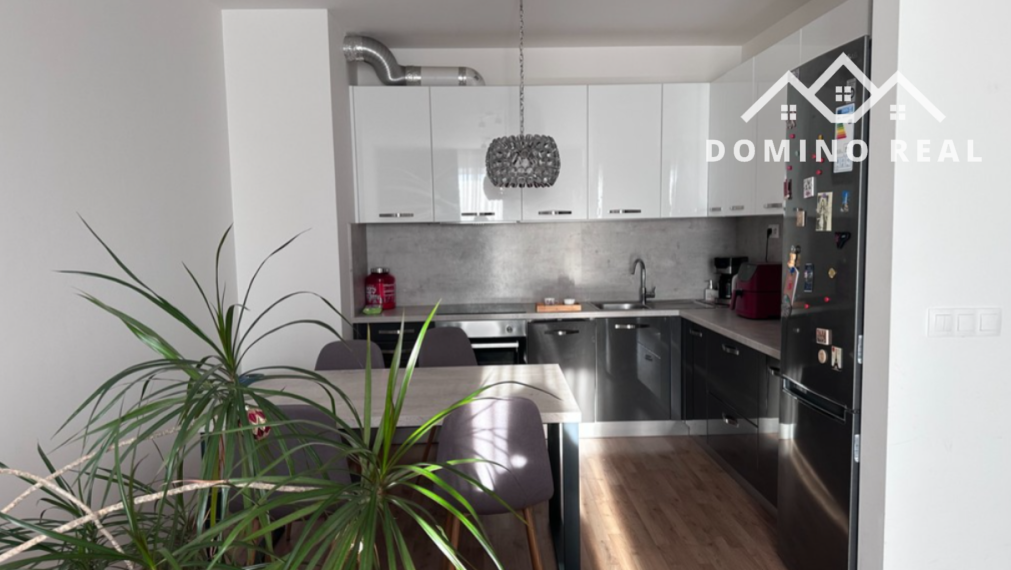 svetlý 3-izbový byt s vnútorným garážovím státím