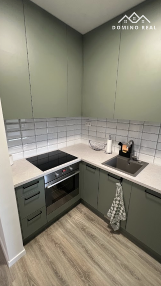 Moderný 2-izbový byt s parkovaním a pivnicou