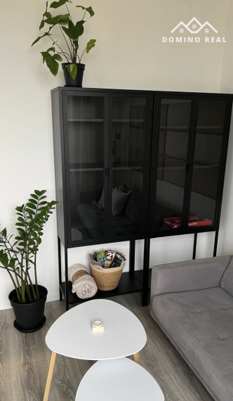 Moderný 2-izbový byt s parkovaním a pivnicou