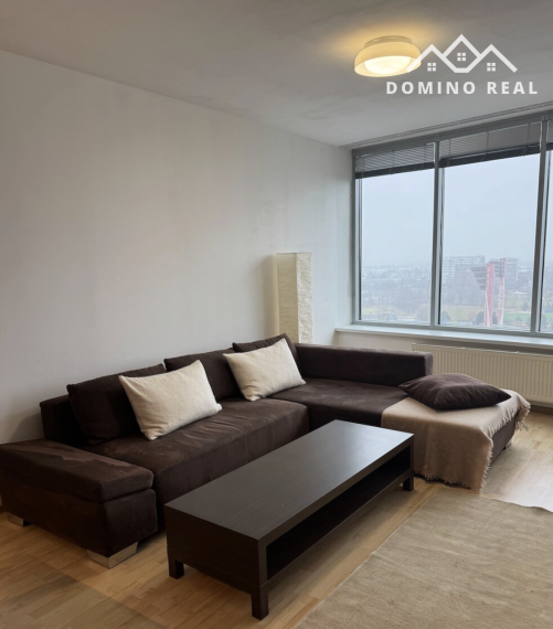 priestranný 2-izbový byt v rezidenčnom komplexe