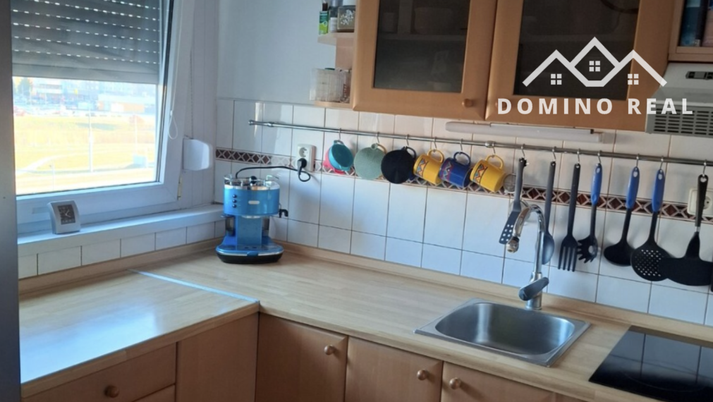 dvojgarzónka de-luxe po rekonštrukcii na predaj