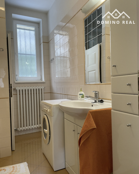 kompletne zariadený byt s balkónom vo vilovej štvrti