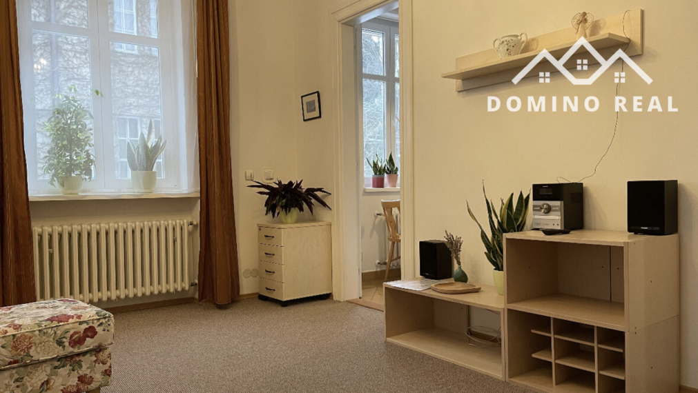 kompletne zariadený byt s balkónom vo vilovej štvrti