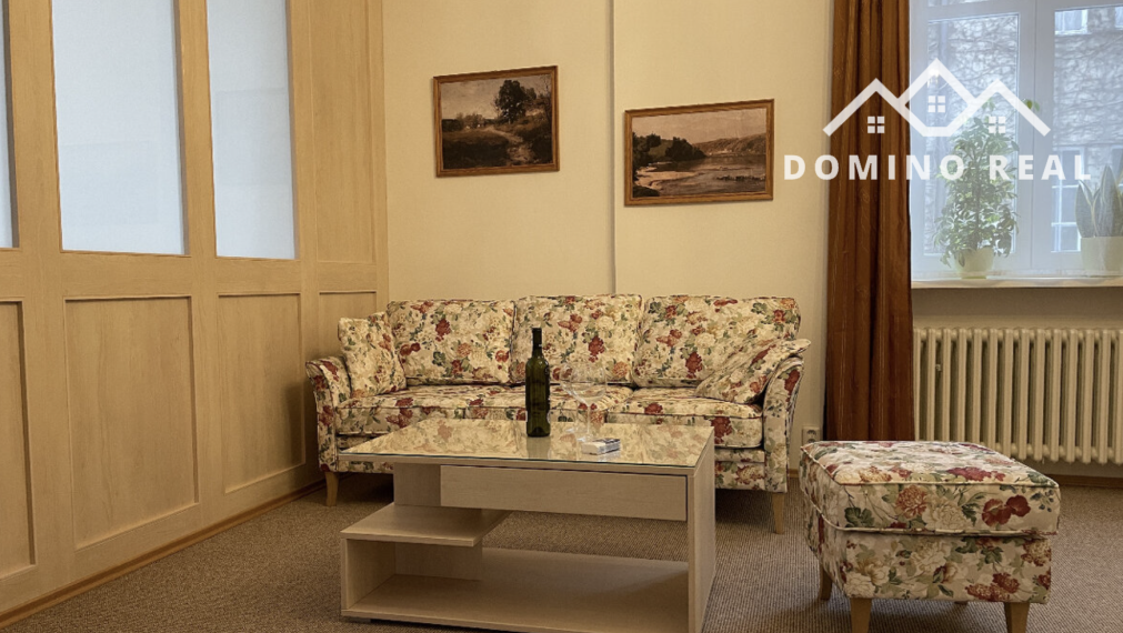 kompletne zariadený byt s balkónom vo vilovej štvrti