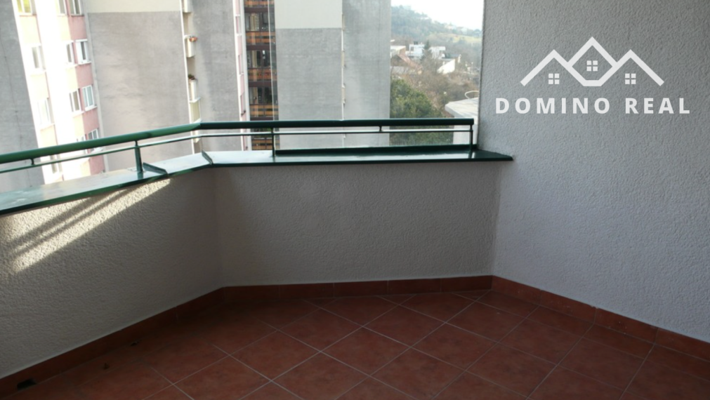 priestranný 4-izbový kompletne zariadený byt na prenájom