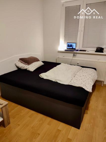 veľká a slnečná garzónka na prenájom s loggiou