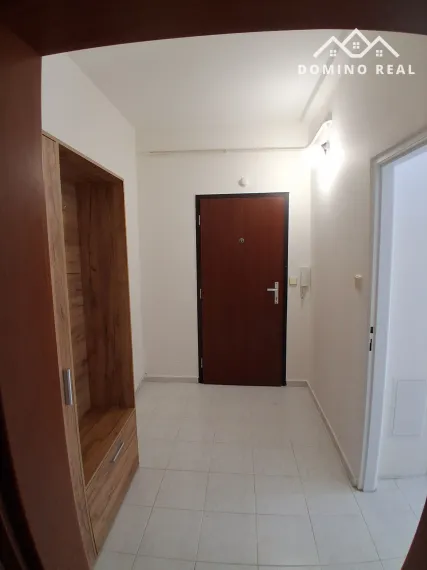 2-izbový byt na Ostredkoch v tichej lokalite