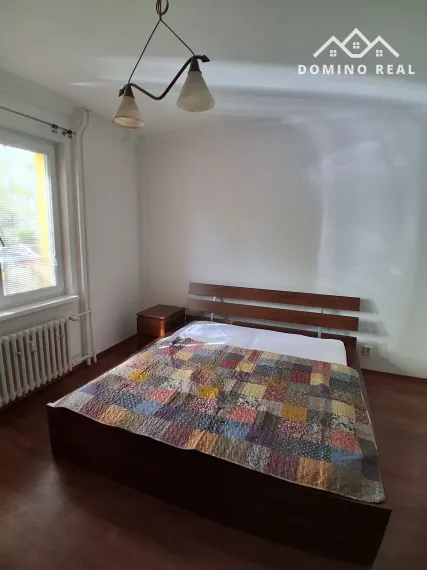 2-izbový byt na Ostredkoch v tichej lokalite