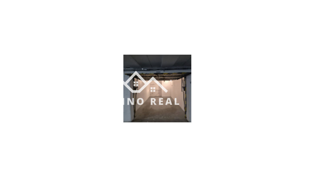 Garáž na Dlhých dieloch v garážovom dome