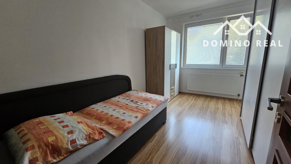 Byt po rekonštrukcii so zasklenou loggiou a klimatizáciou