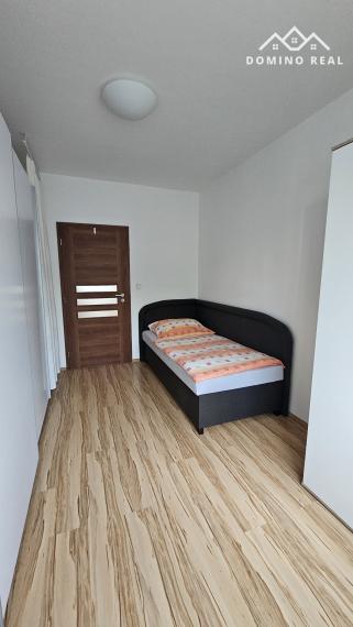 Byt po rekonštrukcii so zasklenou loggiou a klimatizáciou