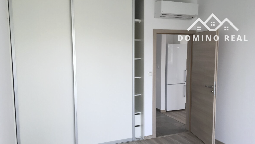 3-izbový byt s loggiou, terasou a 2 garážovými státiami