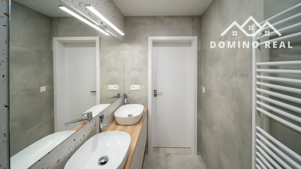 elegantný 3-izbový byt s parkovaním a vonkajším bazénom