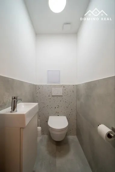 elegantný 3-izbový byt s parkovaním a vonkajším bazénom