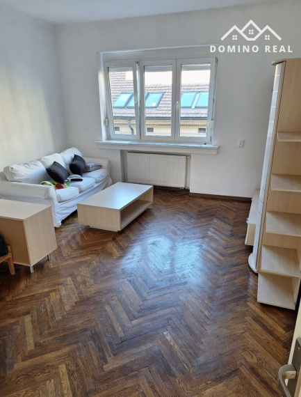 2-izbový byt s balkónom na prenájom