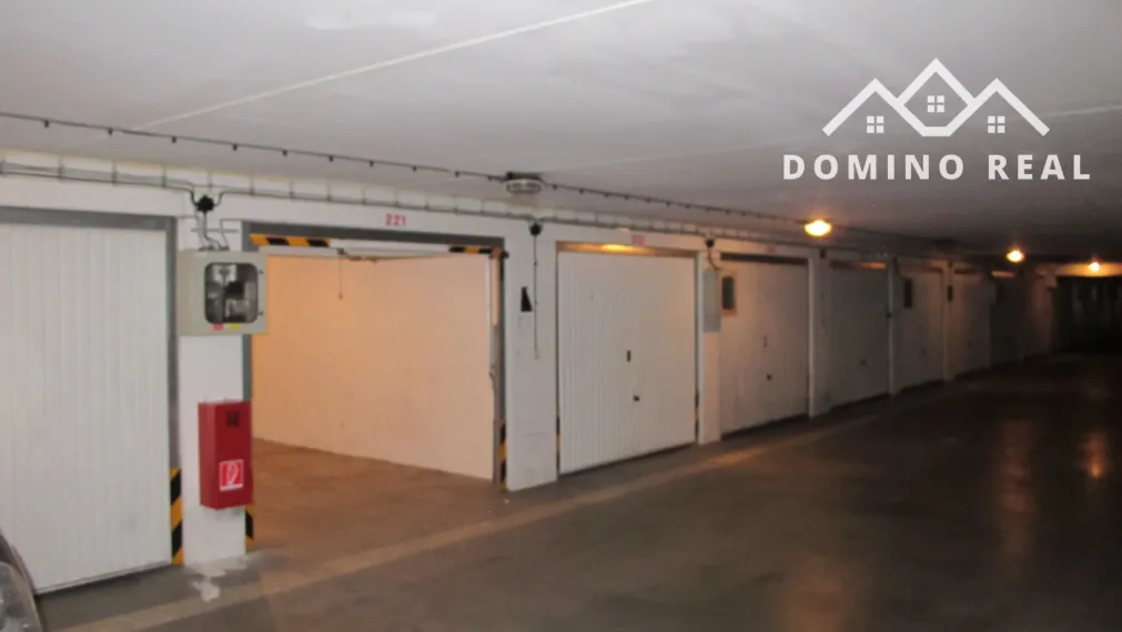 samostatná garáž v parkovacom dome