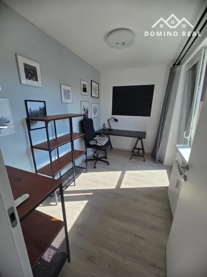 prenájom 2,5 izbového bytu s parkovaním