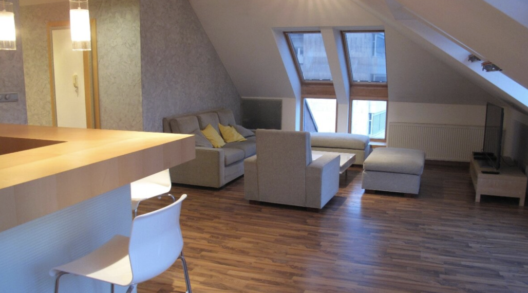 podkrovný 2-izbový byt na prenájom