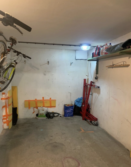 garáž v garážovom dome