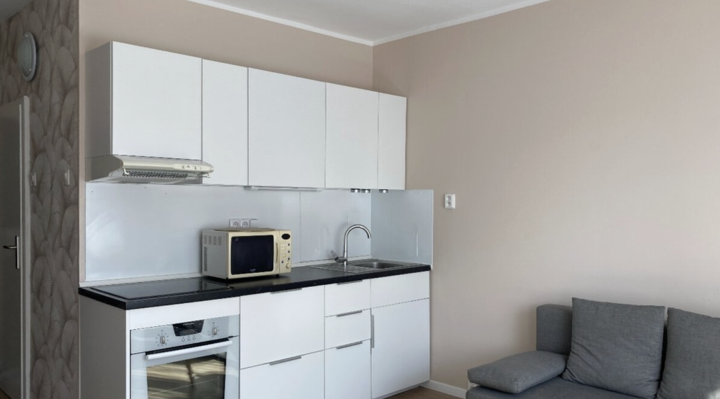 garzónka s loggiou na prenájom