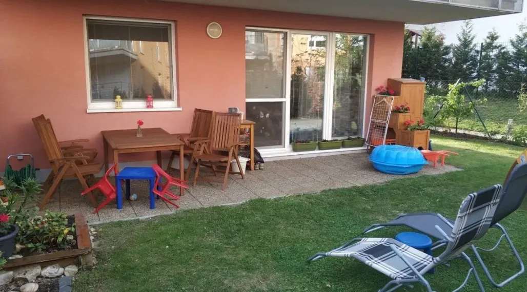 3-izbový byt na prenájom s predzáhradkou a terasou