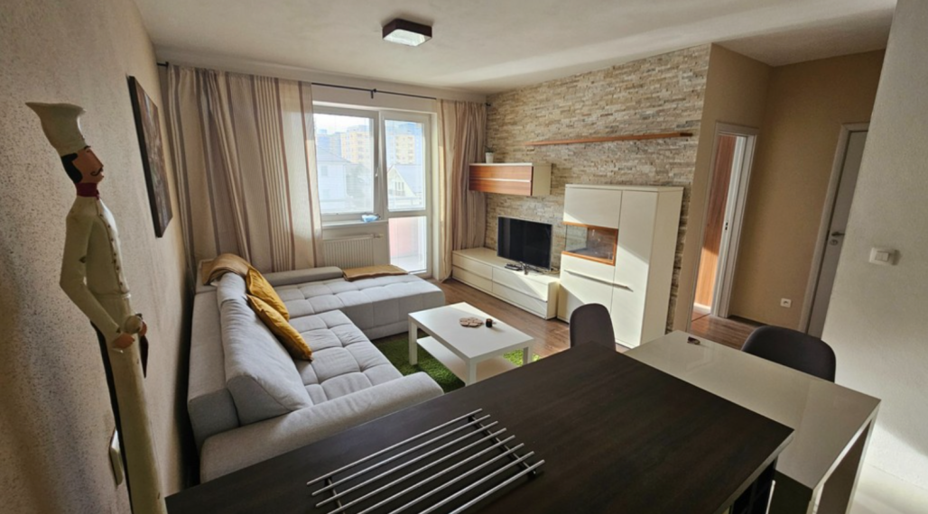 ekluzívny 2-izbový byt na prenájom s parkovacím miestom