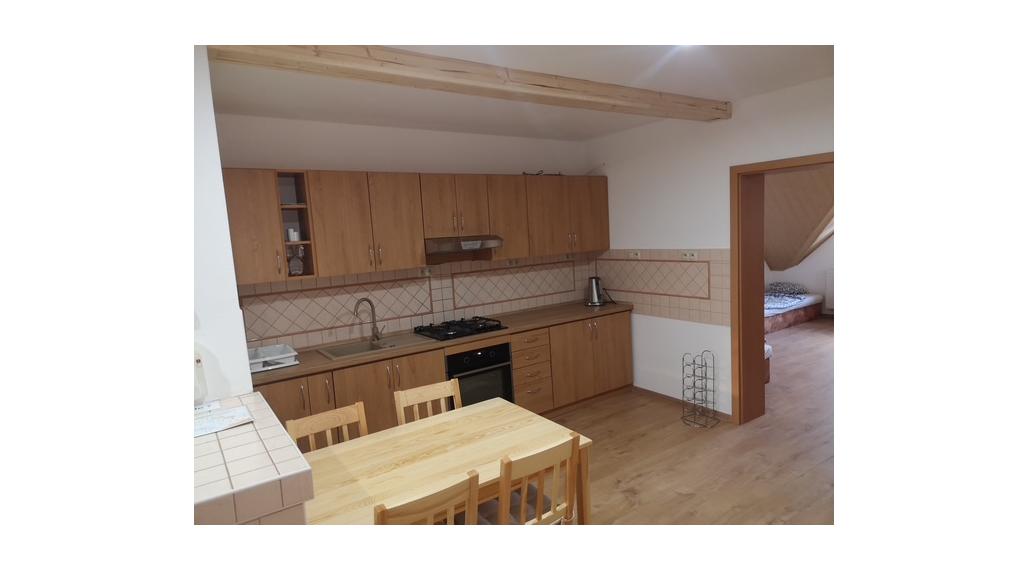 prenájom 3-izbového bytu v centre - bezproblémové parkovanie