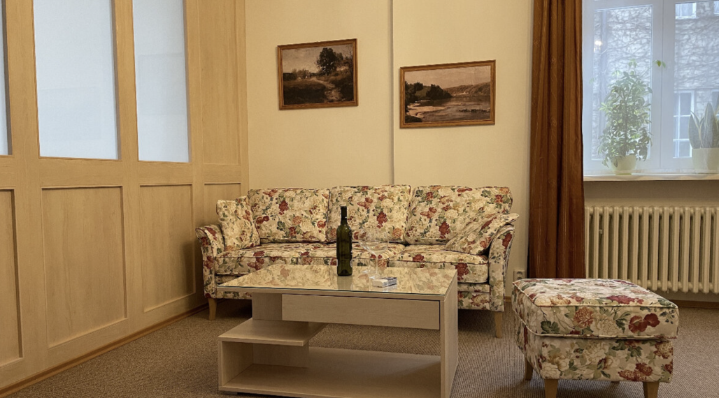 kompletne zariadený byt s balkónom vo vilovej štvrti