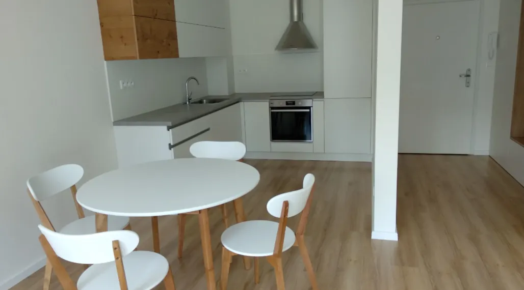 prenájom 2-izbového bytu v novostavbe s parkovacím státím