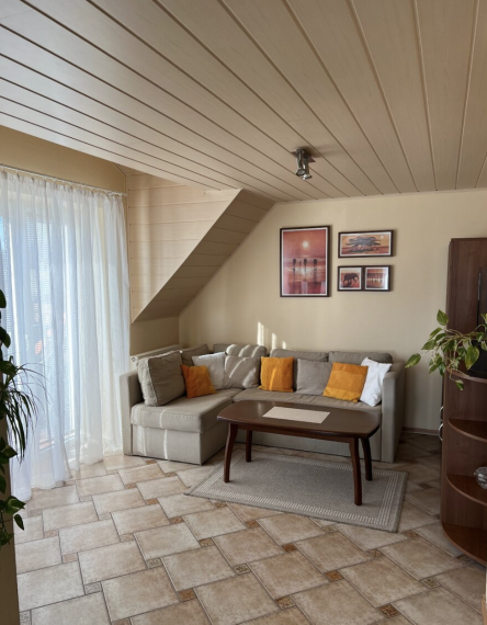 veľký 2-izbový byt s parkovaním vo dvore na prenájom