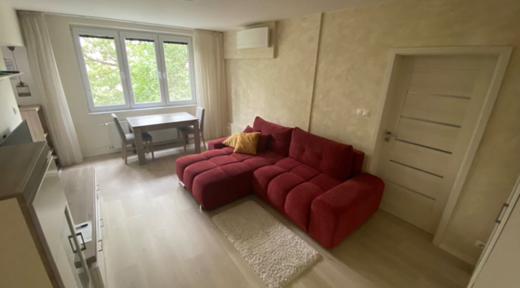 zrekonštruovaný 2-izbový byt v príjemnom prostredí