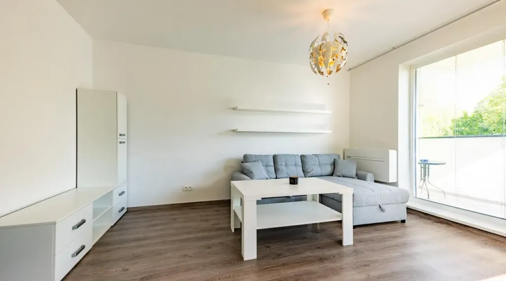 kompletne zariadený 2-izbový byt v tichej lokalite