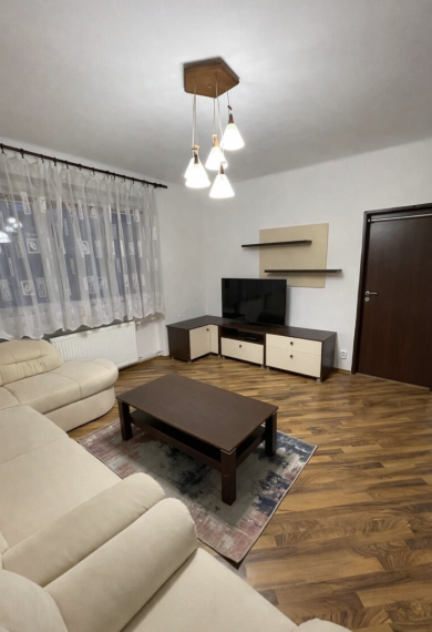 prenájom 2 izbového bytu s parkovaním vo dvore