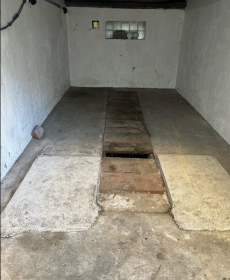 garáž na predaj s novou strechou