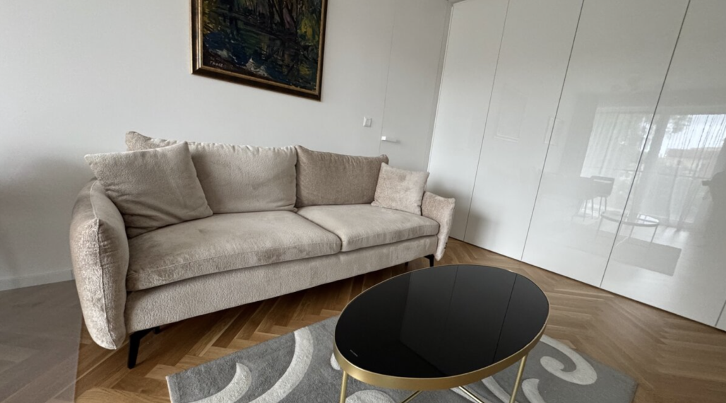 3-izbový byt na prenájom s parkovacím miestom