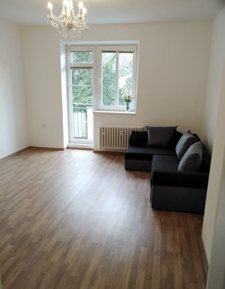 svetlý 2-izbový byt po rekonštrukcii na prenájom