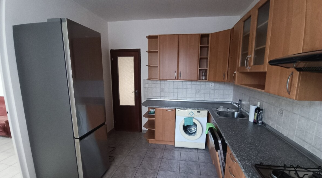 priestranný 3-izbový byt s veľkou loggiou