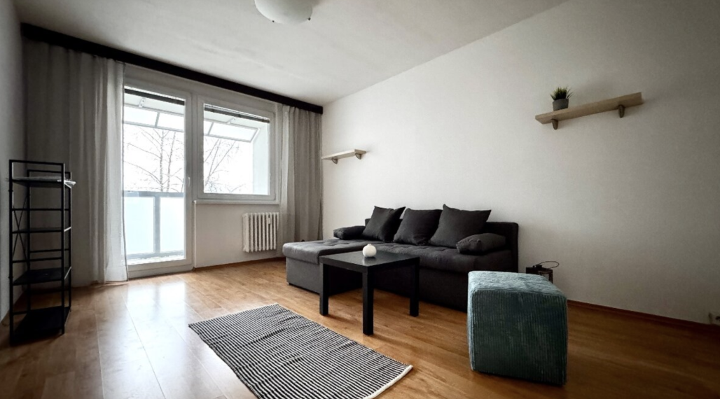 svetlý 3-izbový byt v tichej uzavretej časti bytového domu