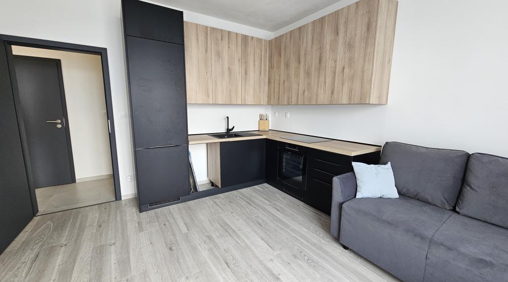 3-izbový byt na prenájom - Dubová Alej