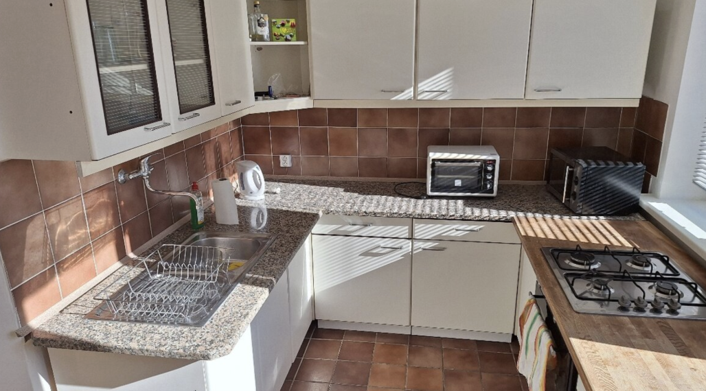 2-izbový byt s balkónom na prenájom