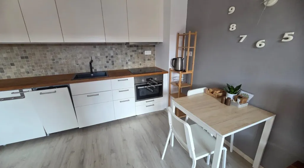 prenájom 2,5 izbového bytu s parkovaním