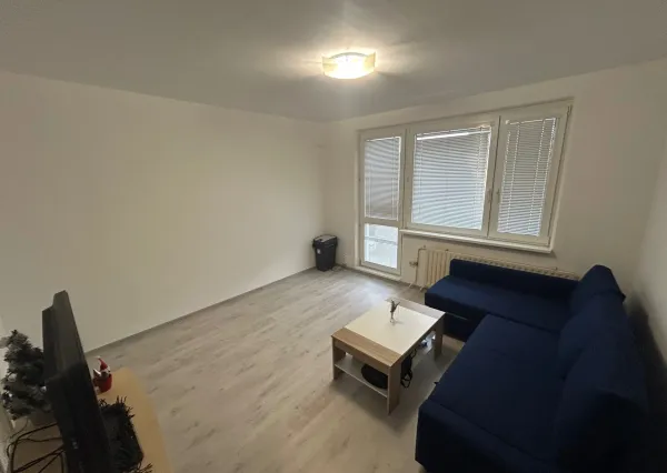 zariadená garzónka na prenájom v Petržalke