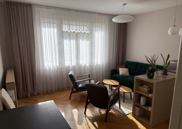 slnečný a elefantný 3 izbový byt v centre