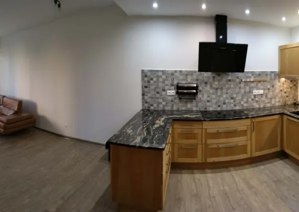 3-izbový byt s loggiou v Starom meste