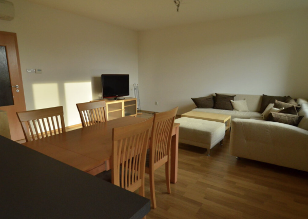 prenájom priestranného 3-izbového bytu v obľúbenej časti