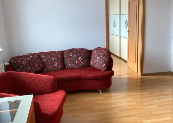 zariadený 2,5-izbový byt na prenájom